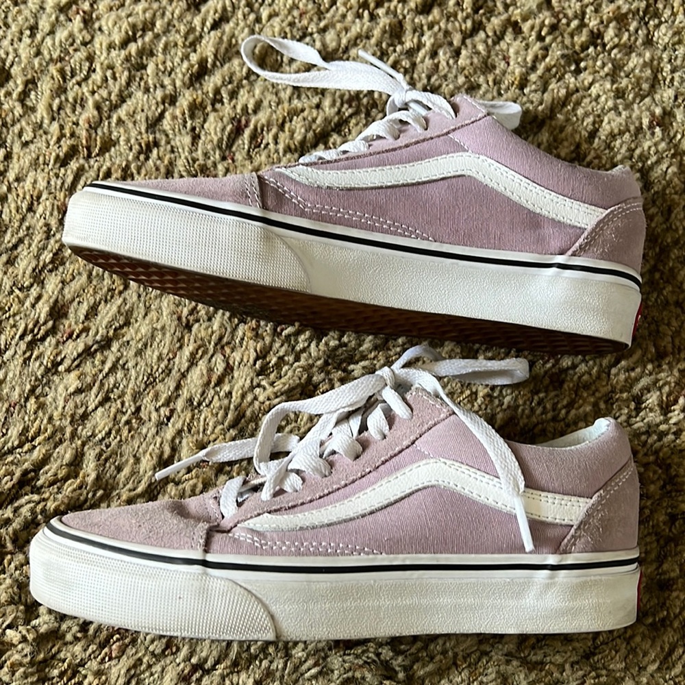 Vans - Picture 2 of 11